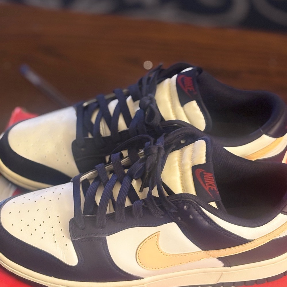 Nike Dunk Low Sneakers in Navy and Peach - Picture 3 of 9